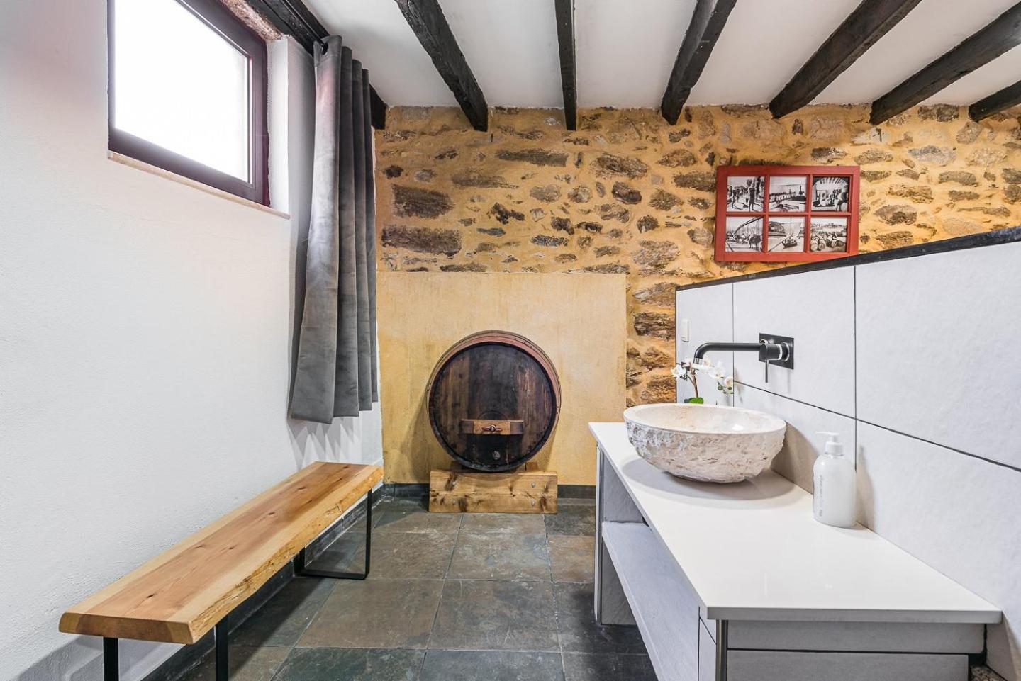 فندق Guestready - Charming Stone Wall Retreat فيلا نوفا دي غايا المظهر الخارجي الصورة